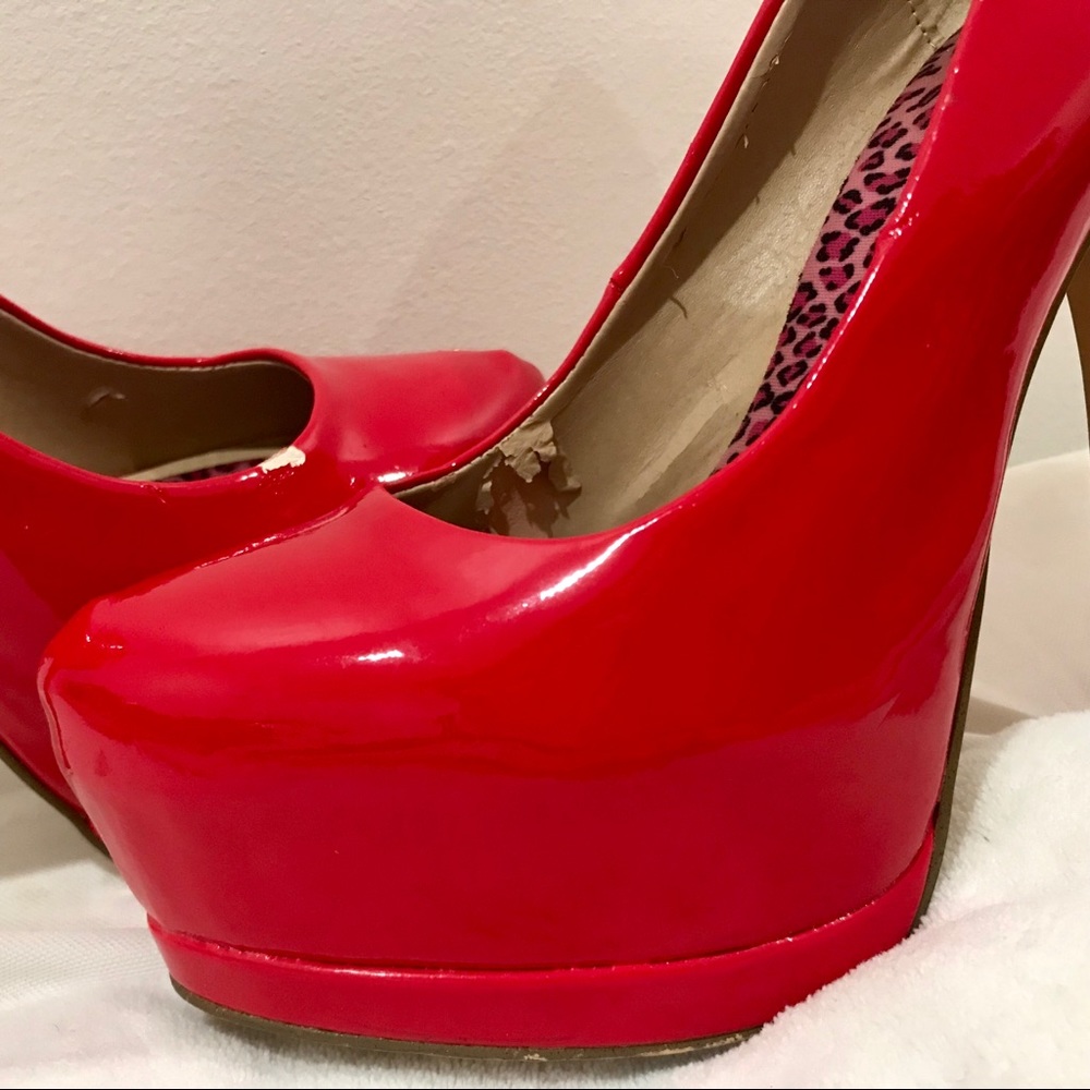 Sexy Red Platforms Heels - Picture 5 of 8